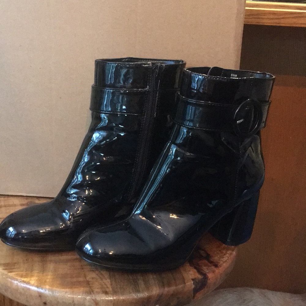 GoGo booties